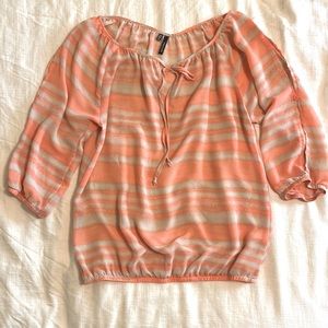 Maurice’s Beachy peach and tan split sleeve with button, tie neck blouse